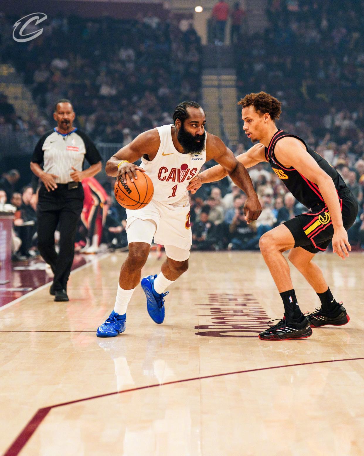 bob半岛体育app下载-哈登21+5+4记3分，骑士险胜老鹰！米切尔31+7创纪录，莫布里22+19